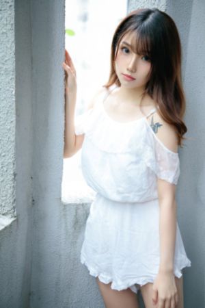 三男玩一女免费a级