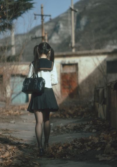 《玫瑰的故事》电视剧剧情
