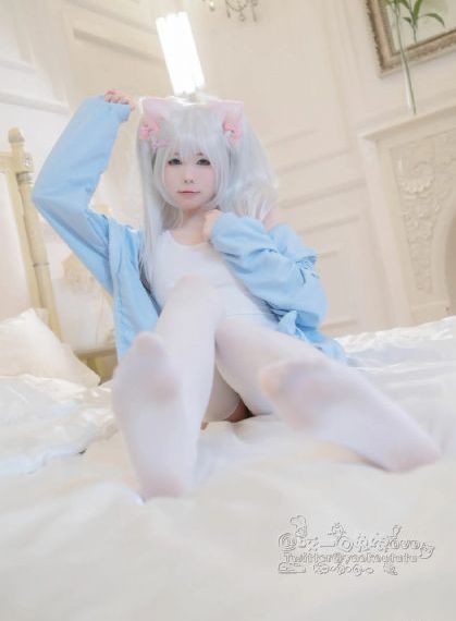 海滩厕所偷窥