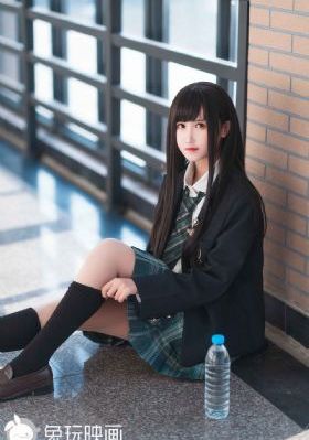 空既是色