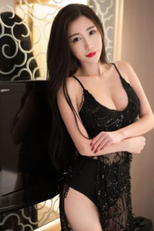 被迫成为女同学的脚奴袜奴