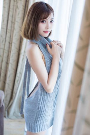 老师把筷子放在我的p眼里