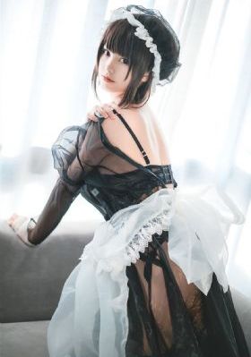 女搜查官紧身皮衣调教